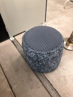 Pouffe blau gemustert A+ LIMITED guter Zustand