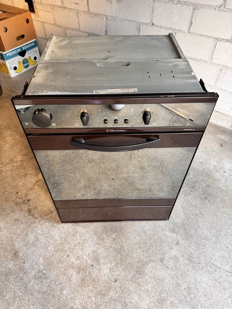 Electrolux Backöfen: Electrolux Swissline GL Combi Steamer Backofen 55cm – Gebraucht aus Horw von dancav