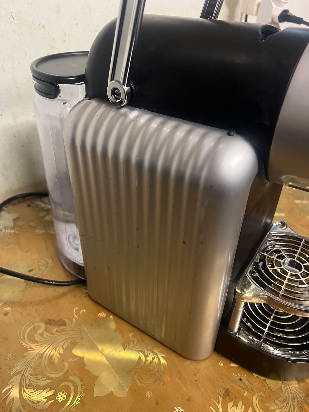 Macchine per caffè & Macchine per espresso: Nespreso Zenius – Usato da Adliswil venduto da Claris02 4