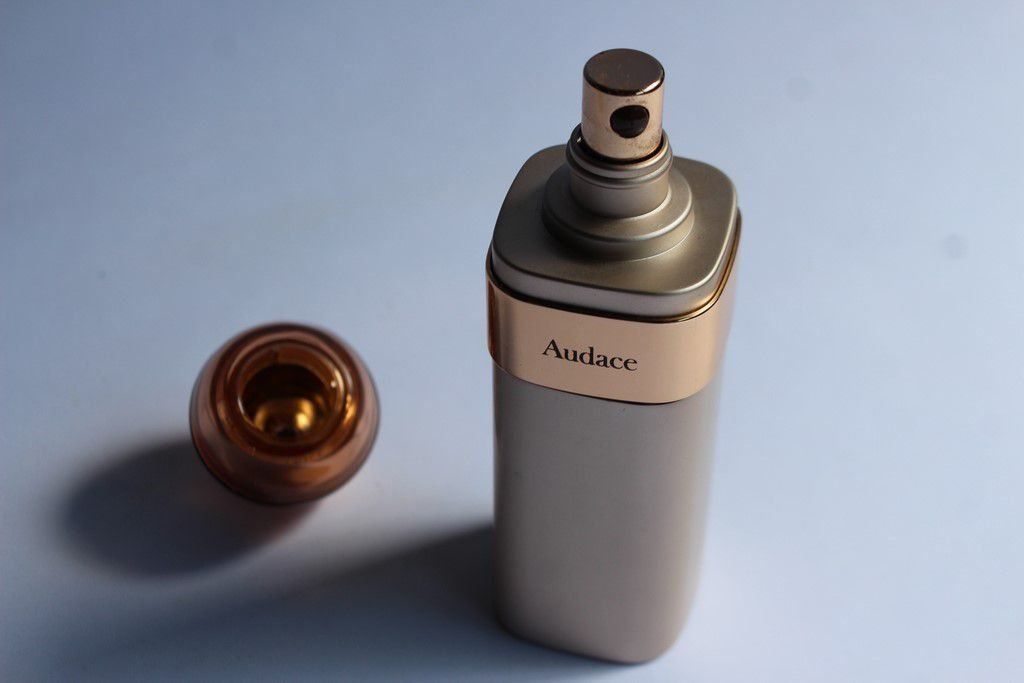 Profumi & Eau de Toilette: Atomizer sac Audace Rochas rechargeable – Usato da Vandoeuvres venduto da Dom-Tom 2