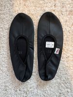 Women's leather gymnastic slippers - size 38