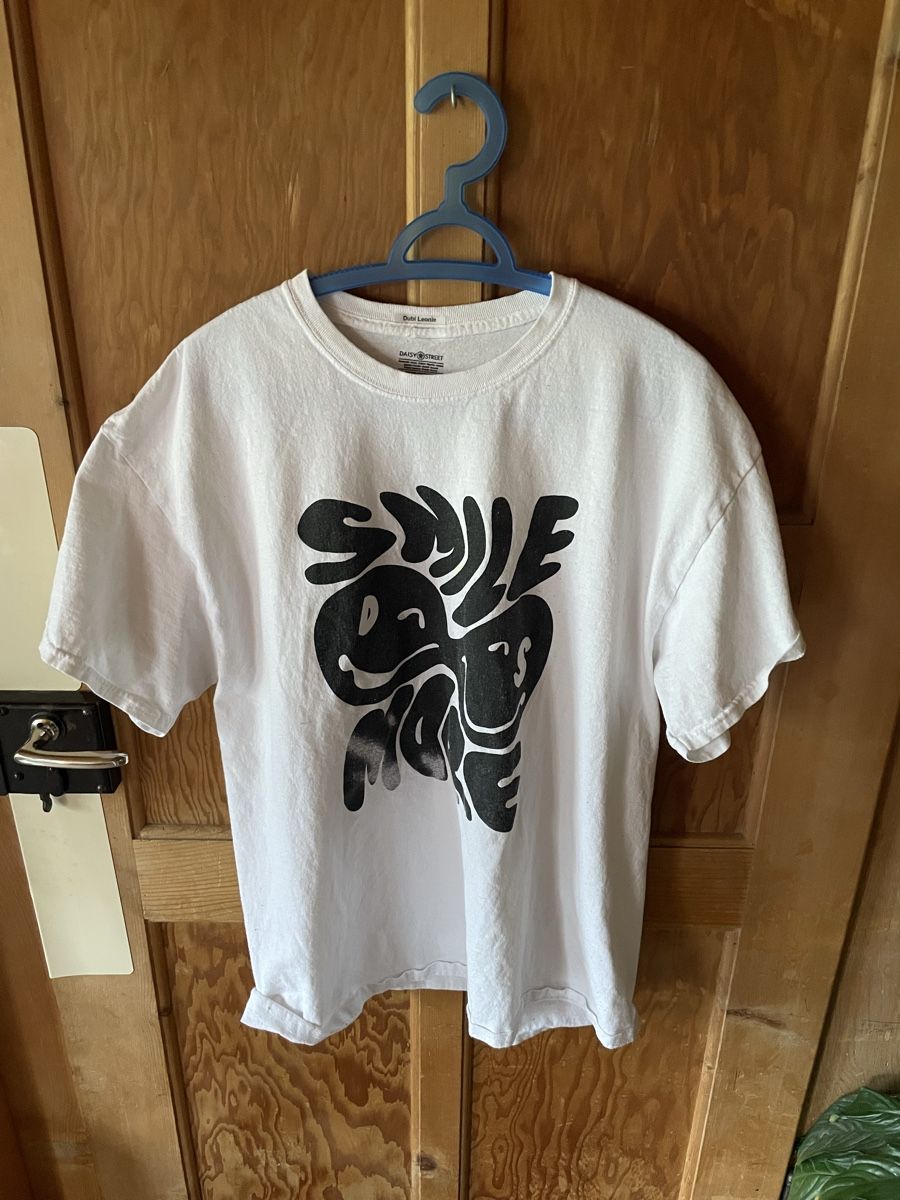 T-shirts: Smile More T-Shirt – D'occasion à Lenk im Simmental par banane50626