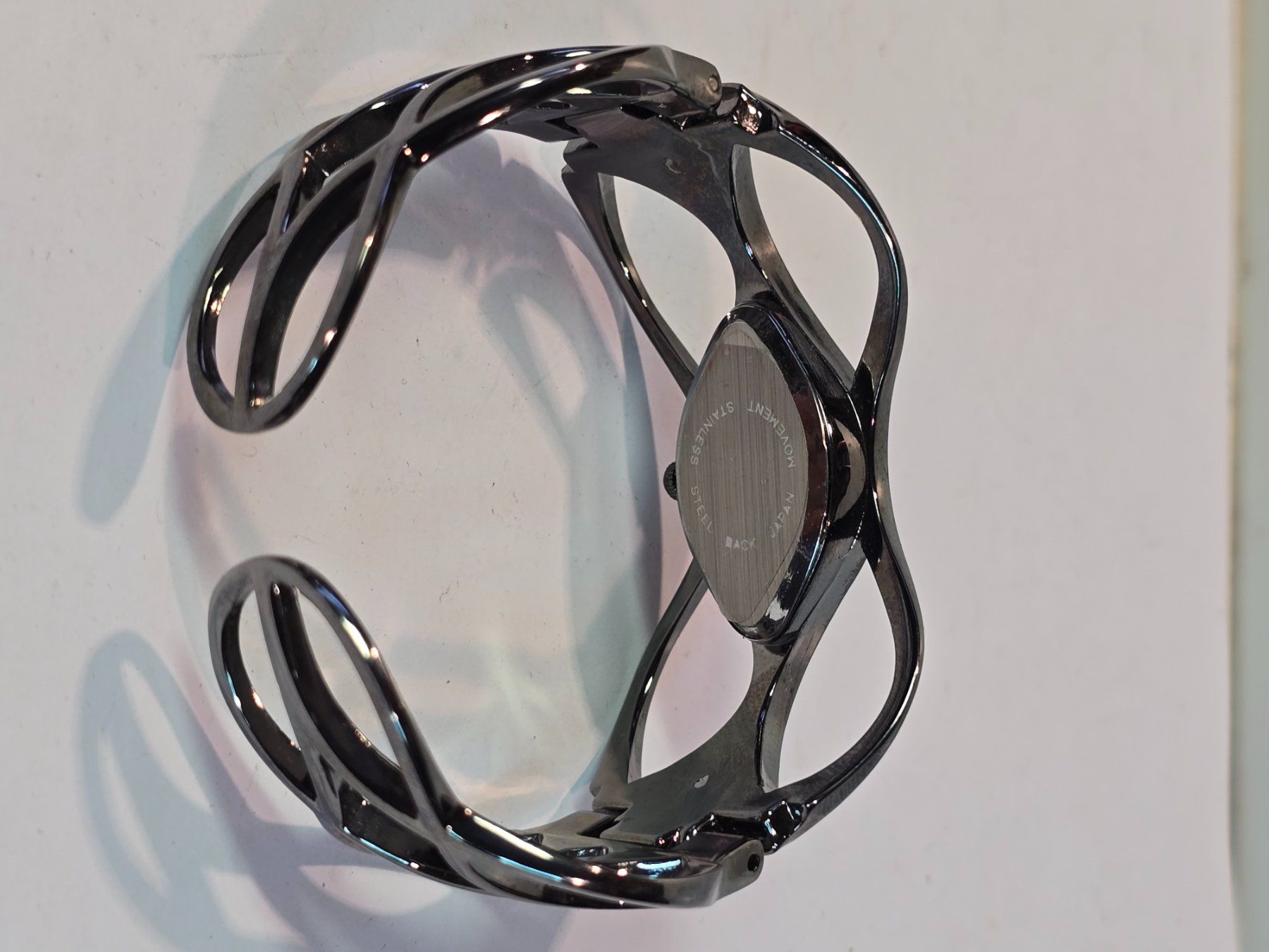Montres: 2 Spangenuhren  NEU – D'occasion à Ennetbürgen par 50shafali53 4