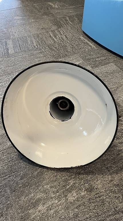 Lampen: Industrieleuchte  – Gebraucht aus Guntershausen von Coast 3