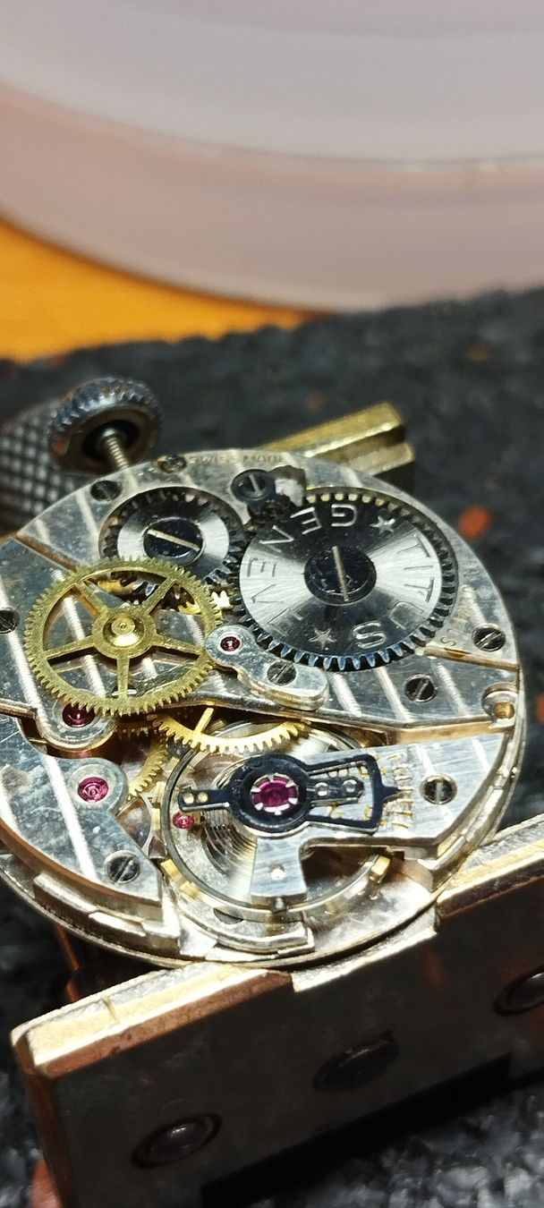 Orologi: Montre années 40's – Usato da La Chaux-de-Fonds venduto da jac_9llg 8