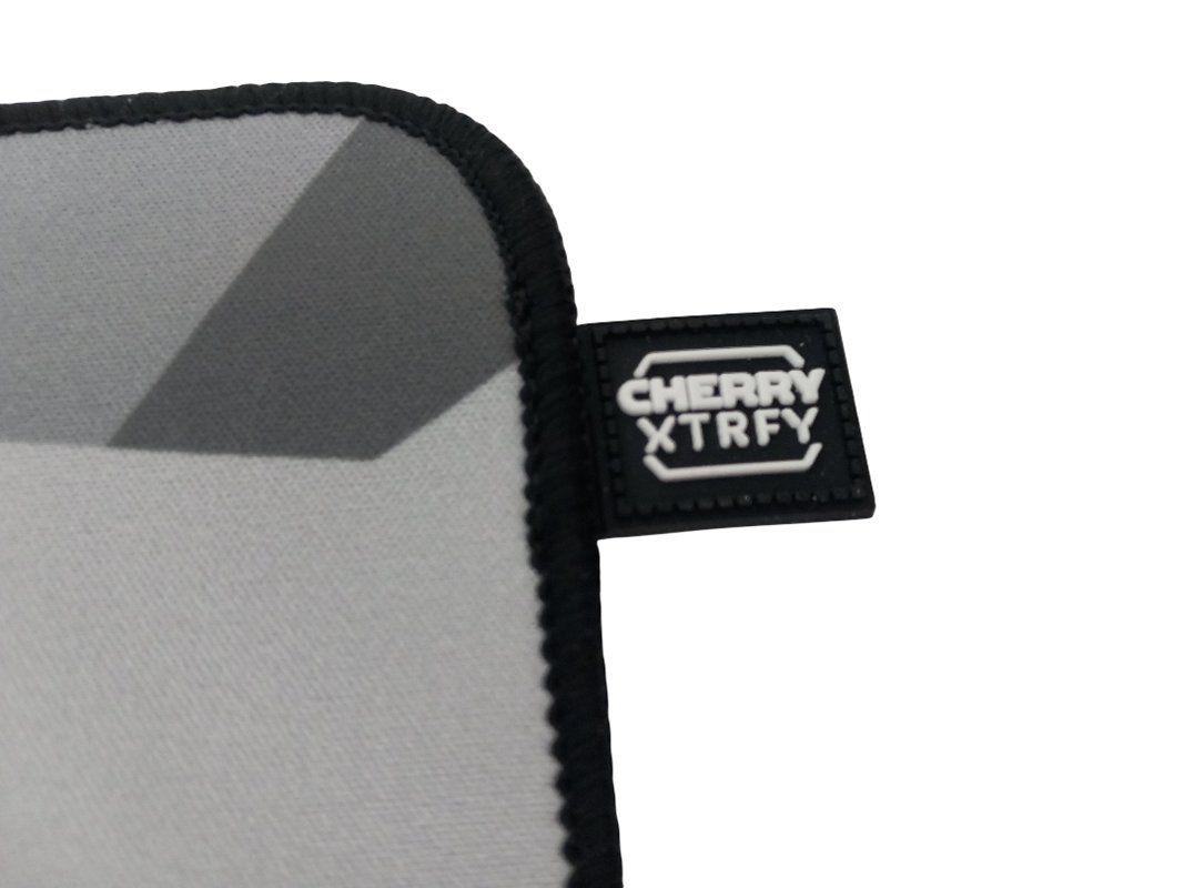 Tapis de souris: CHERRY XTRFY GP5 XL Weiss Mauspad – Neuf (Voir description) à Hünenberg par Restwert_Zug 3