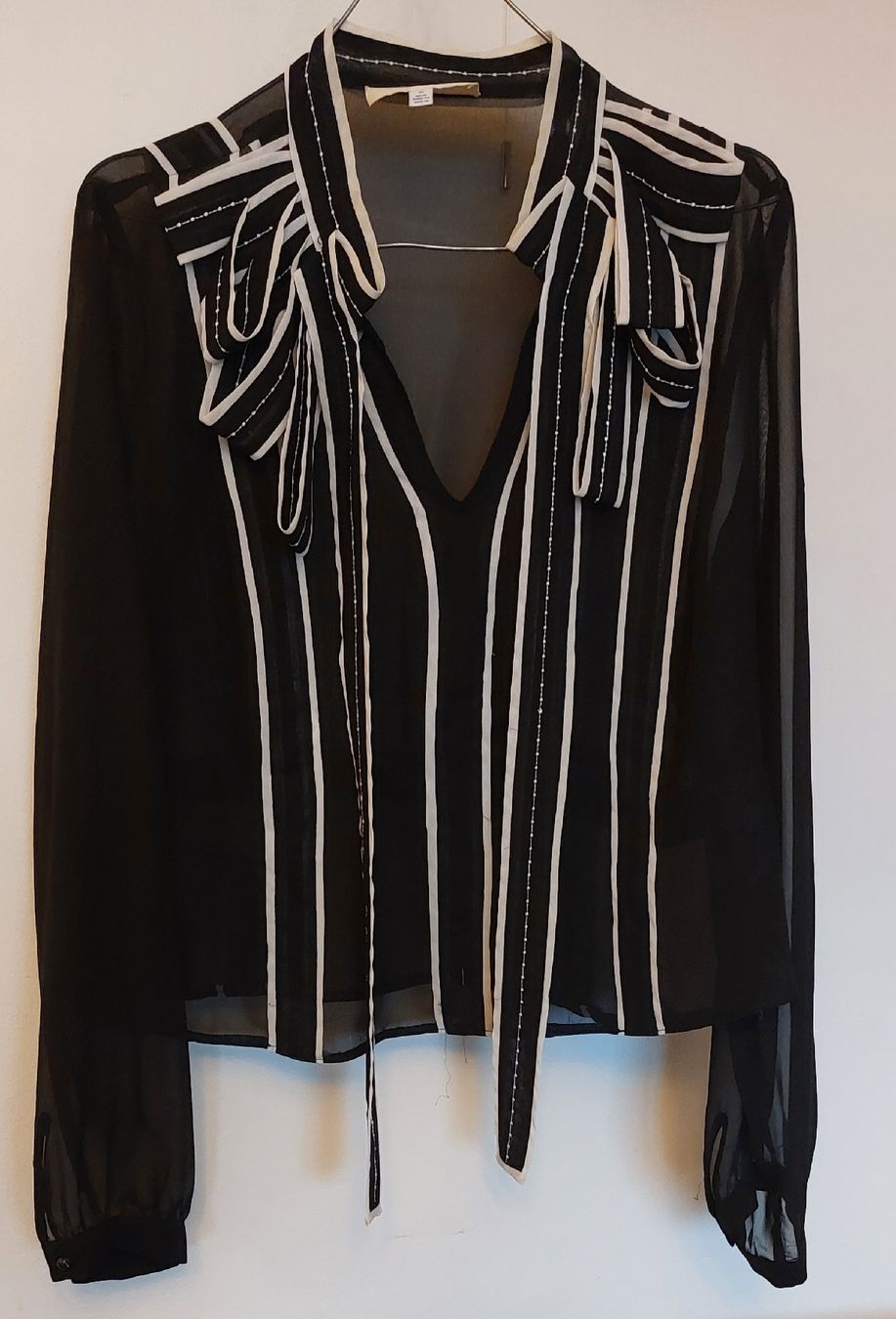 Camicette: Elegant Black & White Blouse, size XL translucent, modern de – Usato da Weiach venduto da fra_2xkf
