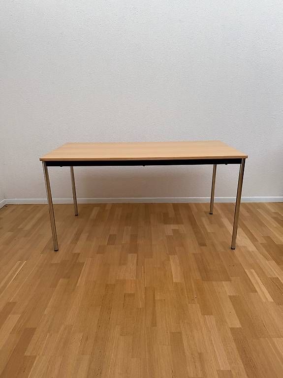 Scrivanie: Wiesner-Hager Tisch: 140x70 cm – Usato da Bern venduto da Anderling01