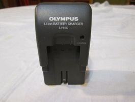 Chargeur batterie Olympus Li-10C d'occasion (390)