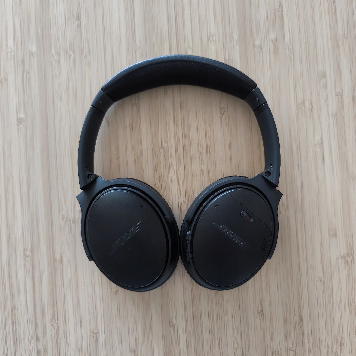 Bose Cuffie: Bose QuietComfort Black Headphones with Case – Nuovo (secondo la descrizione) da Basel venduto da jav_ck26 1
