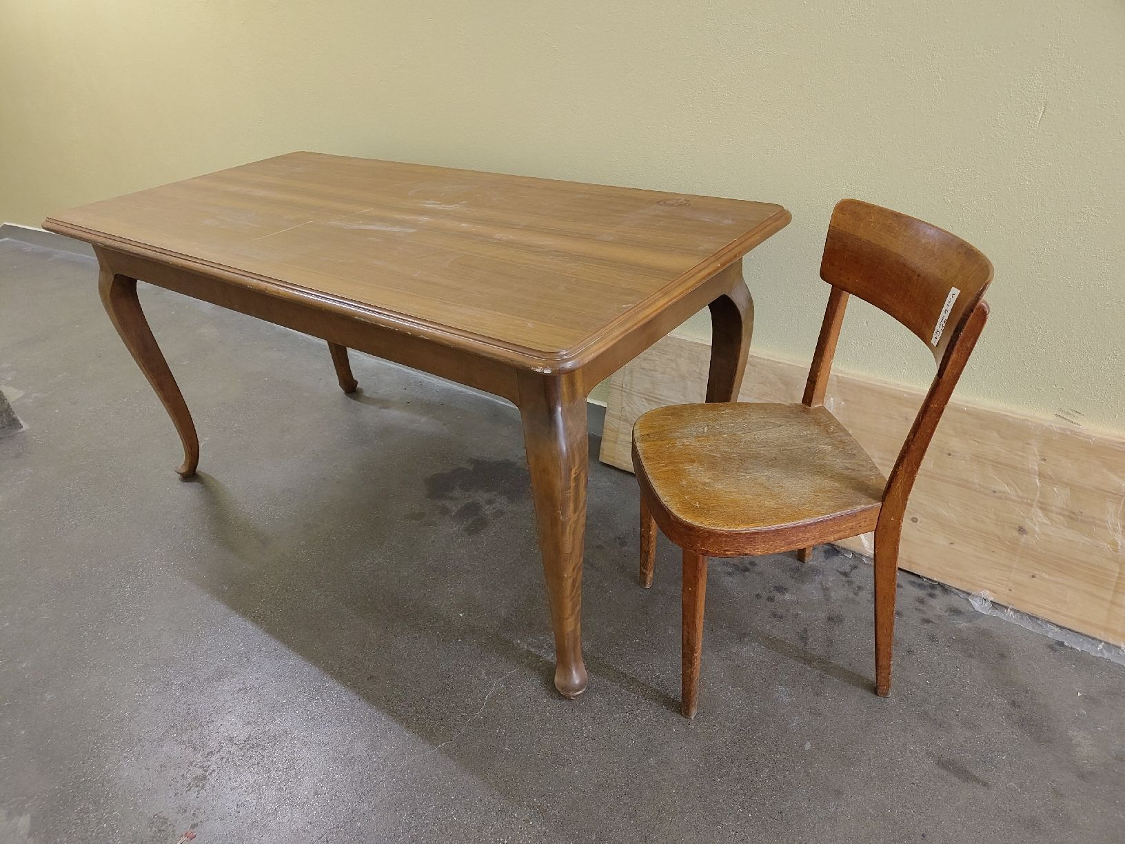 Tables: 10 Holztische – D'occasion à Schaffhausen par MartinHodel
