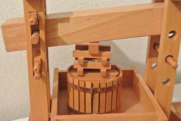 Tutte le decorazioni: Weinpresse miniatur – Nuovo (secondo la descrizione) da Horgen venduto da Goros 3