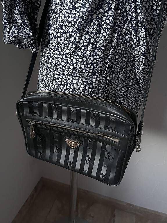 Taschen für Damen: Maison Mollerus Umhängetasche – Gebraucht aus Dietikon von Nissaa