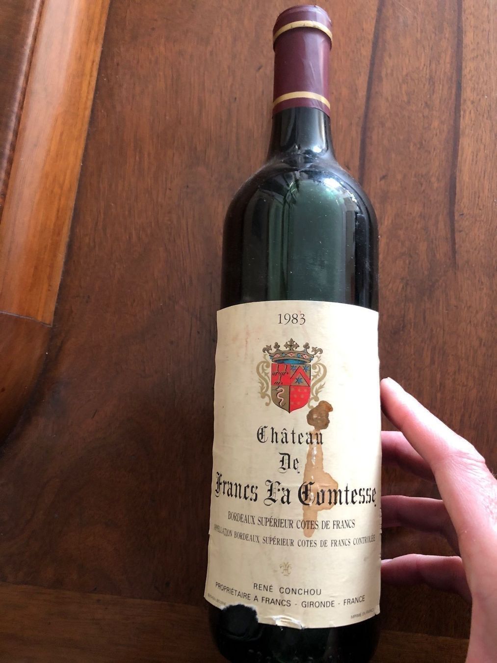 Vino: Chateau De Francs La Comtesse. 1983. – Nuovo (secondo la descrizione) da Wald ZH venduto da mlnt