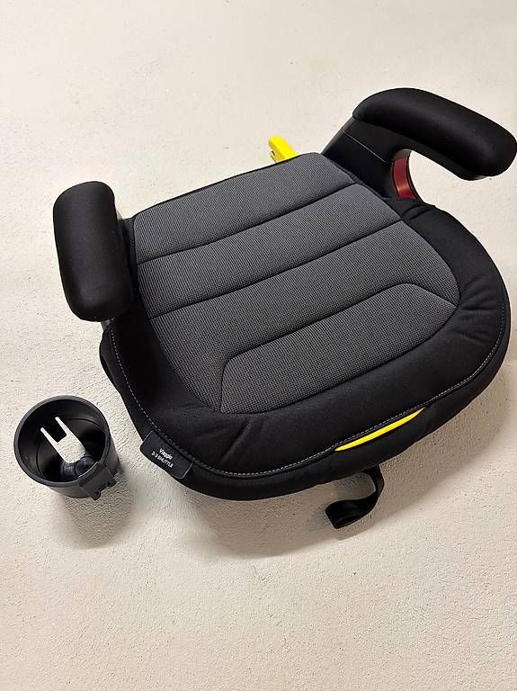 Peg Perego Seggiolini per auto: Peg Perego Viaggio Shuttle Sitzerhöhung – Usato da Sarmenstorf venduto da Snail83