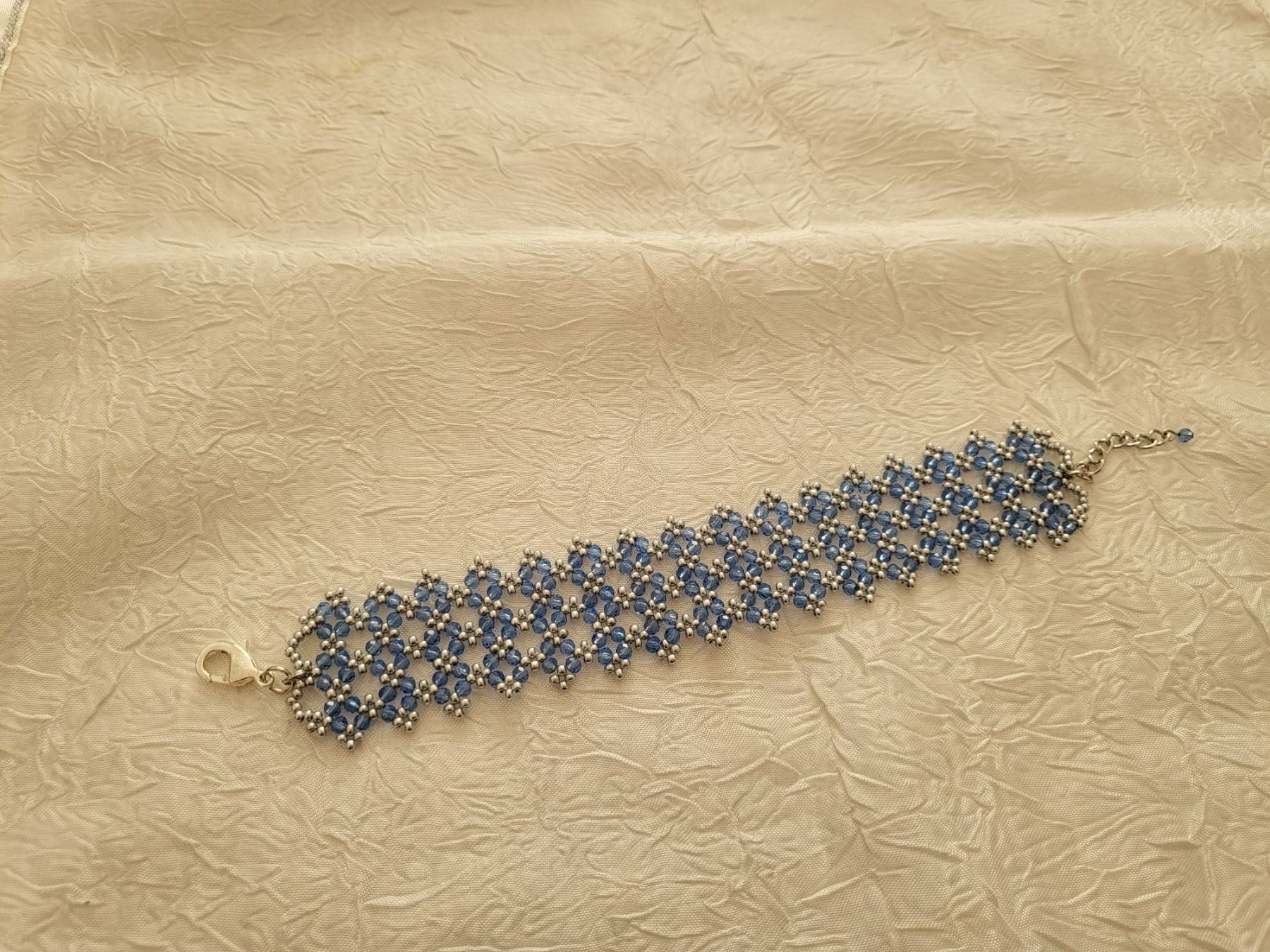 Armbänder & -reifen: Handgemachte Armkette aus Glasperlen – Neu (gemäss Beschreibung) aus Dietikon von Eleda