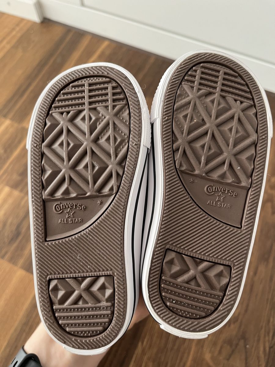 Converse Scarpe per ragazze: Neu!! Converse, Gr. 23 – Nuovo (secondo la descrizione) da Pfäffikon ZH venduto da mal_xs7b 2