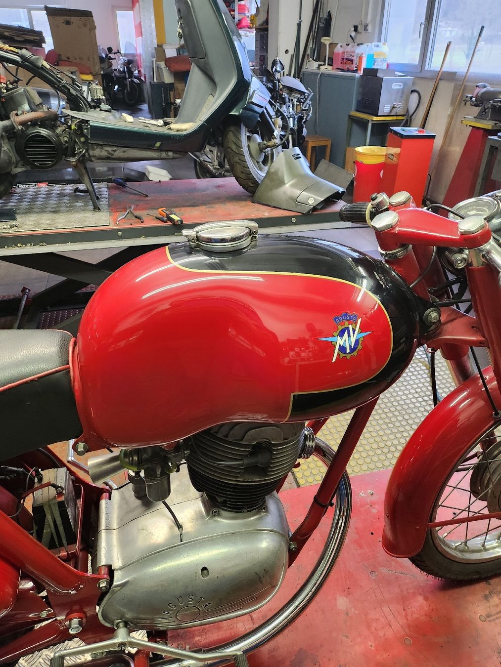 MV Agusta Strasse: MV Agusta – Gebraucht aus Lugano von Bernardino04 1