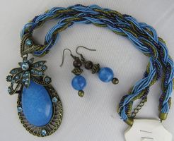 Biete schickes Mode Schmuck-Set: Halskette & Ohrringe - Neu