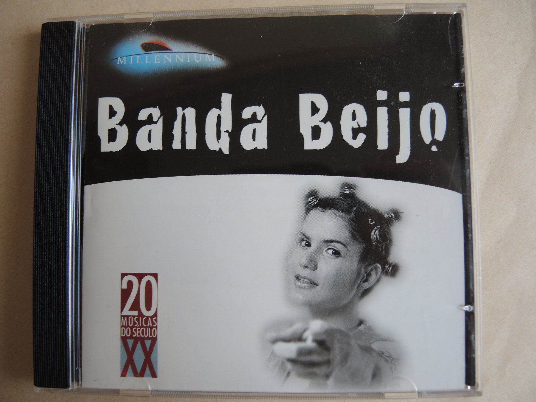 CD: Banda Beijo - Millennium CD  20 Musicas do século XX – Usato da Rorschach venduto da Pop-upBrocki