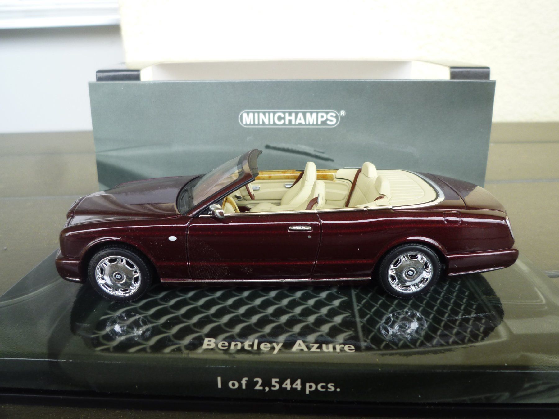 Bentley Modellini d'auto: Bentley Azure (2006) – Nuovo e nell'imballaggio originale da Flawil venduto da Imperiosud 5