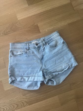 Sommer Jeans Shorts, hellblau, Grösse 34, von H&M