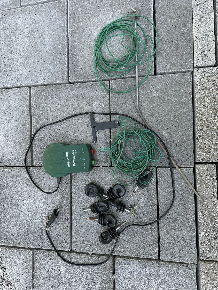 Tutti gli attrezzi: Gallagher PetMaster Energizer zur Tierhaltung – Usato da Emmenmatt venduto da yve_pq6b 1