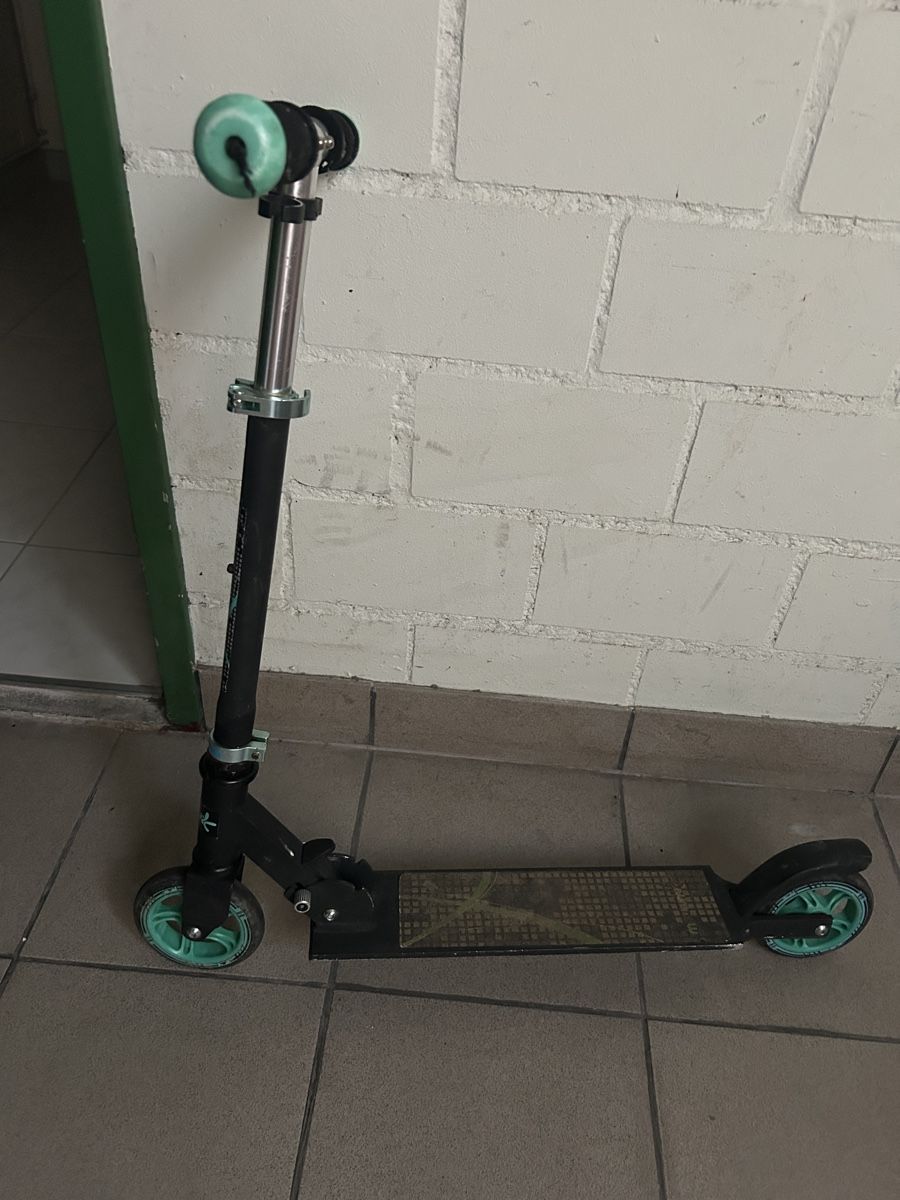 Micro Veicoli per bambini: Trottinett Micro Kinderroller – Difettoso da Münchenstein venduto da Lunalin
