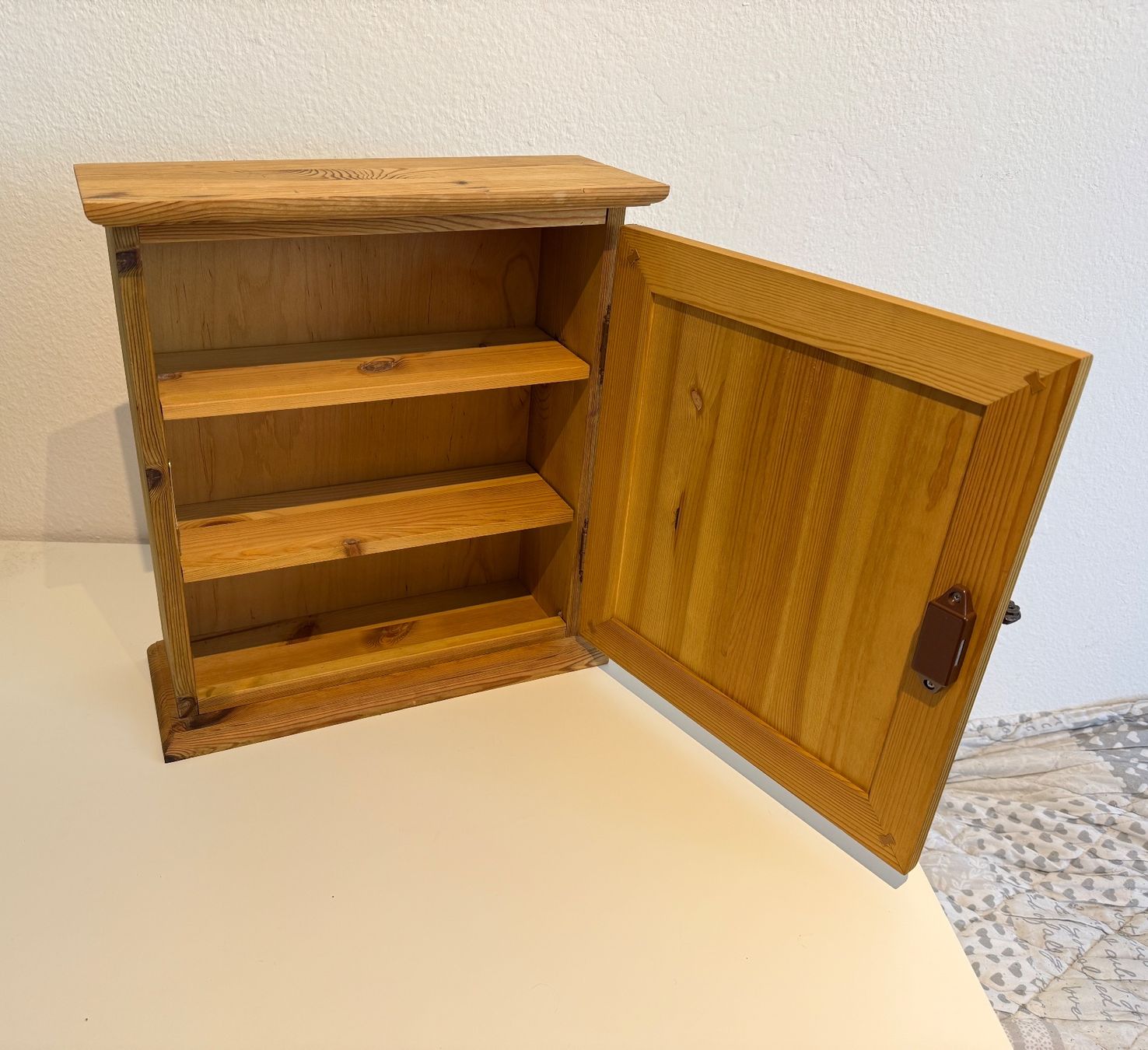 Armadi: Apothekerschrank – Usato da Gerlafingen venduto da sternrose 1