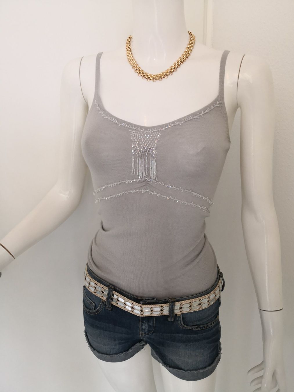 Mango Top: 🤩MANGO STRICK-TOP GRAU MIT PERLEN – Nuovo (secondo la descrizione) da Olten venduto da Naja-Twins-Twins 2