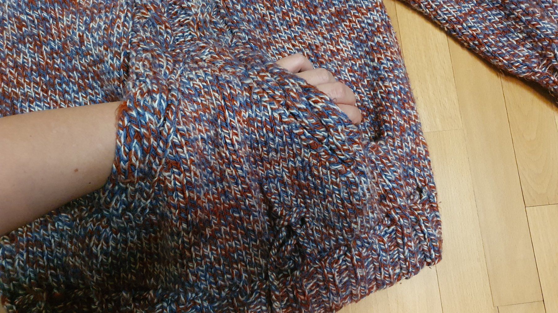 Maglioni & Felpe: Handgemachter Pullover Größe 40-L – Usato da Wald ZH venduto da Martin79 5