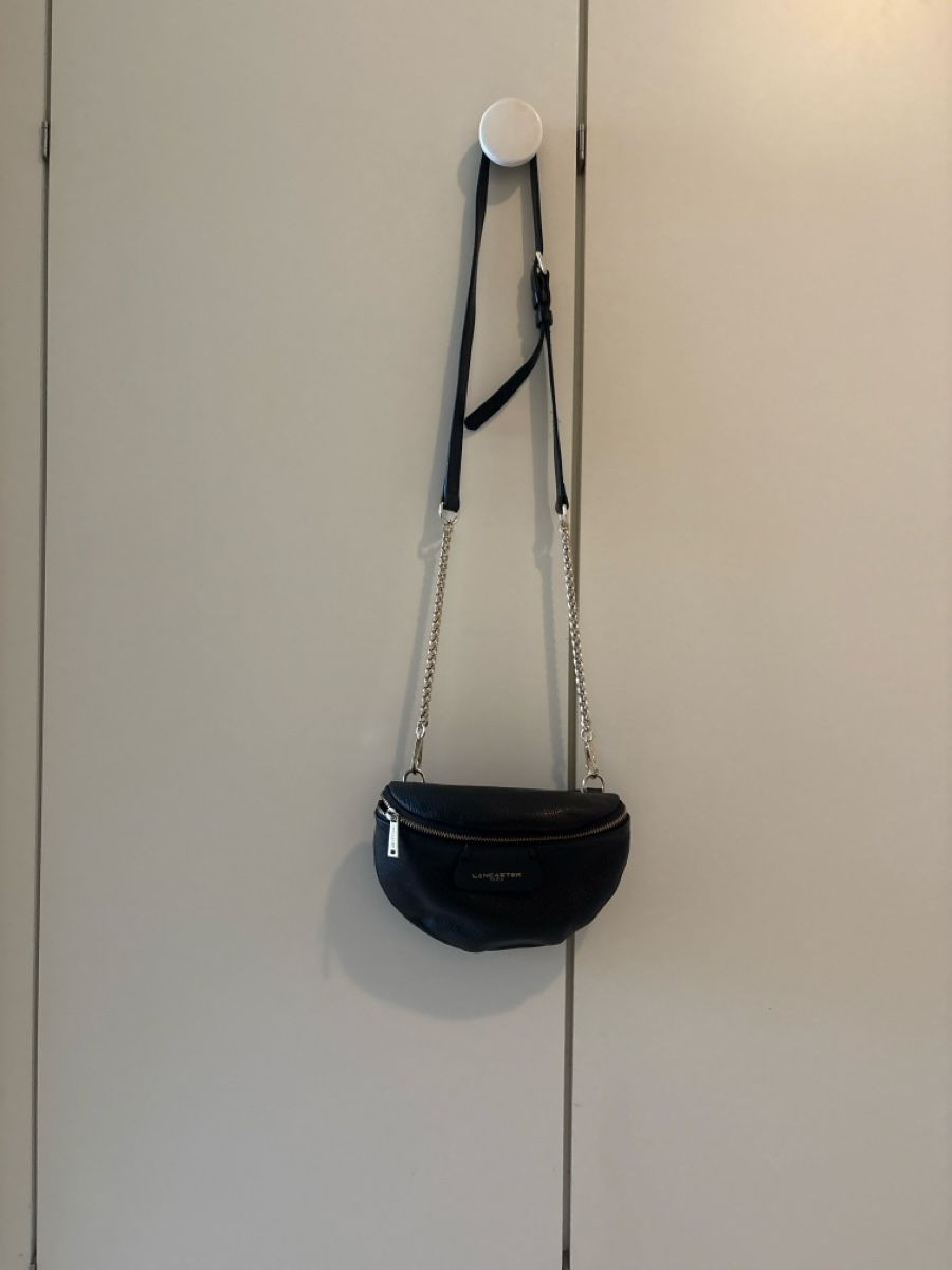 Lancaster Borse da donna: Sac banane Lancaster cuir noir comme neuf  – Nuovo (secondo la descrizione) da Pully venduto da kaba07 4