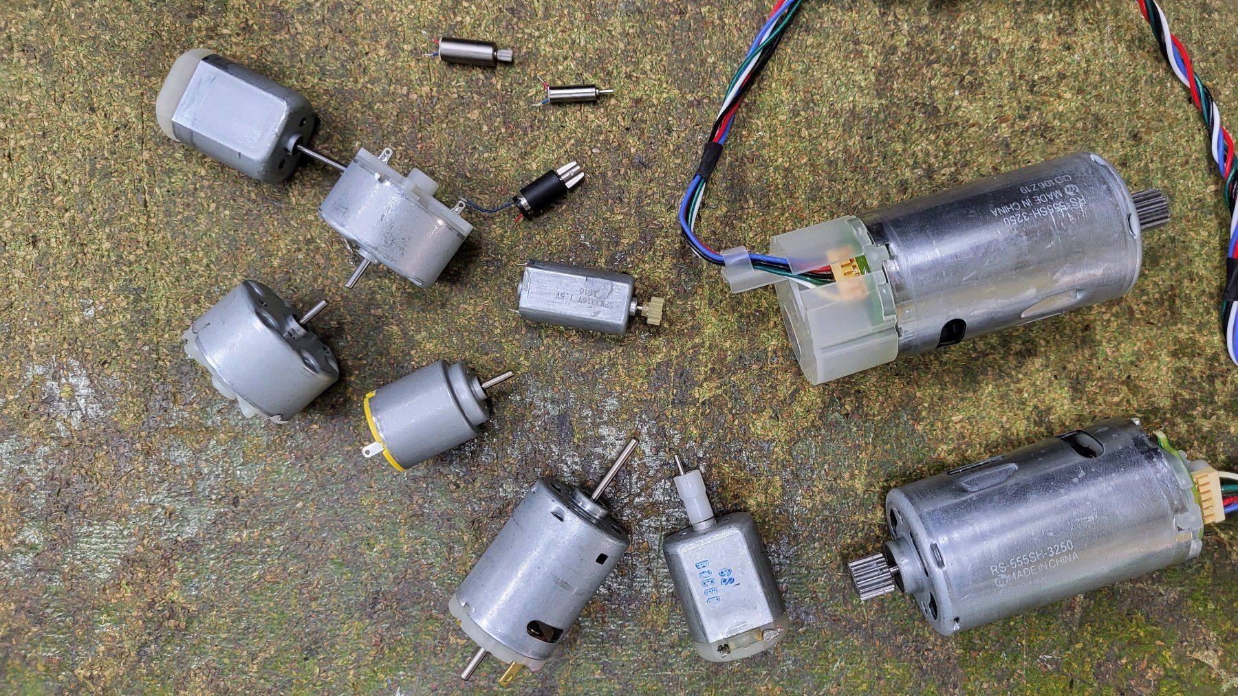 Motori: Elektromotoren 3-10 Volt von Mini -Midi – Usato da Dürnten venduto da duft4711 1