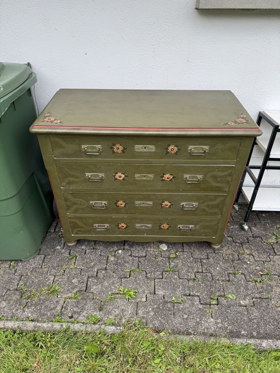 Cassettiere: Schöne Landhauskommode – Usato da Trübbach venduto da s-a-t 1