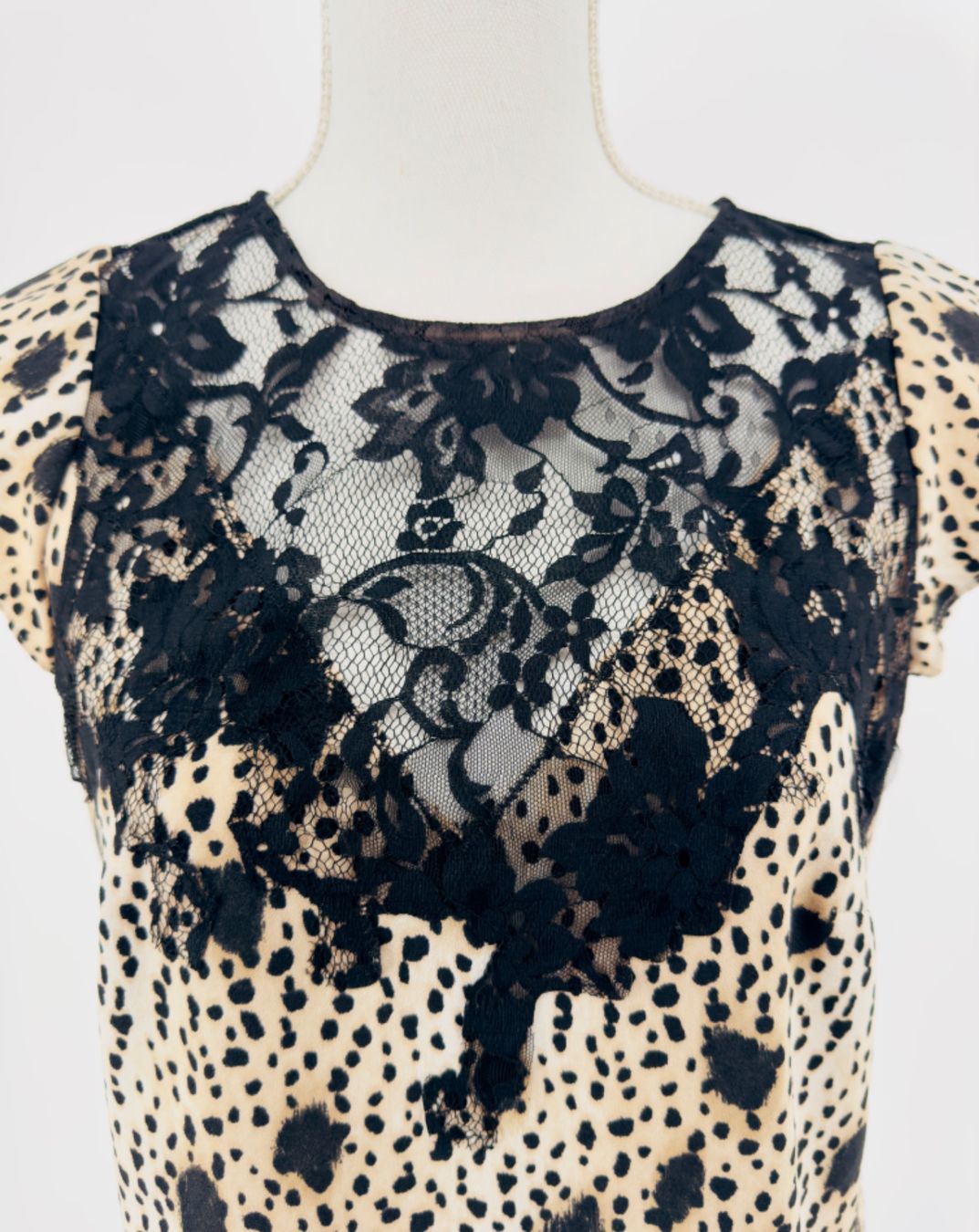 Guess Camicette: GUESS - Bluse ,,Leopard‘‘ Gr. 36 – Usato da Bolligen venduto da swl_brands 1