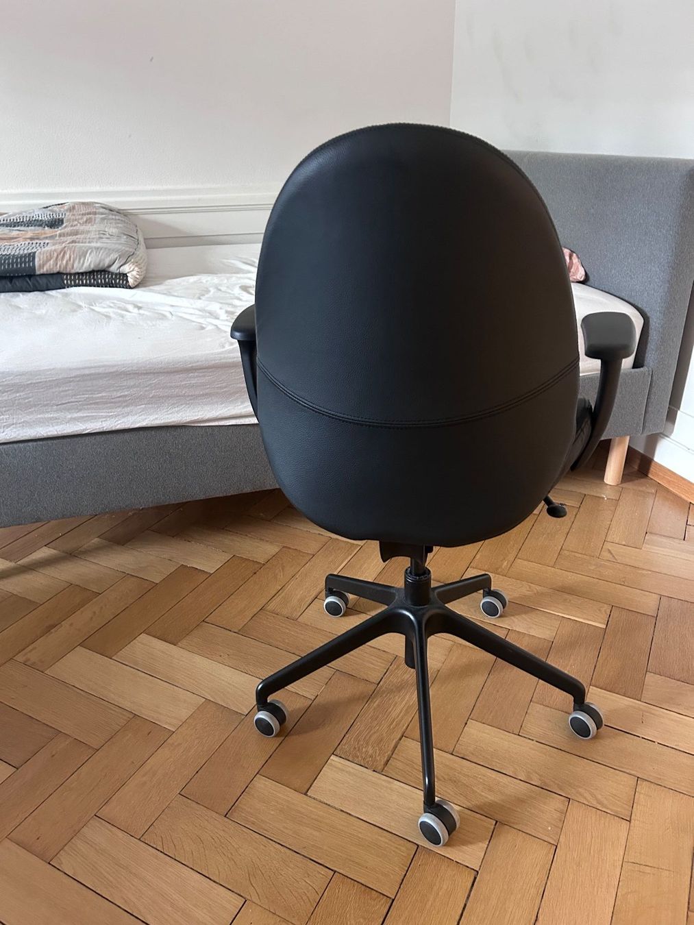 Ikea Sedie: IKEA Hattefjäll Bürostuhl, mattschwarz – Usato da St. Gallen venduto da jan_hx2p 2