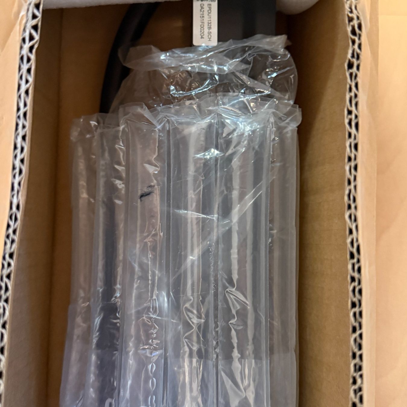 Apc Alimentazione elettrica: APC Easy Basic ZeroU 21 x, CEE 7/3, 3 m, EPDU1132B-SCH – Nuovo (secondo la descrizione) da Luzern venduto da cap_pv8l 3