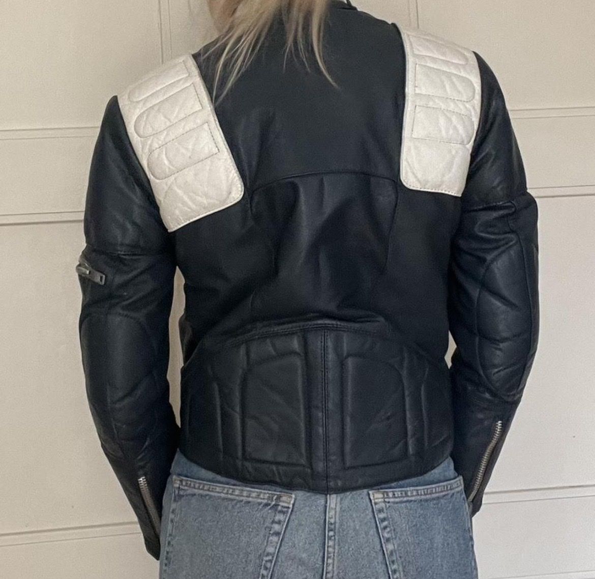 Giacche: Leather Jacket Navy Blue/White Quilted Shoulders Size S – Usato da Zürich venduto da Melina.A 3
