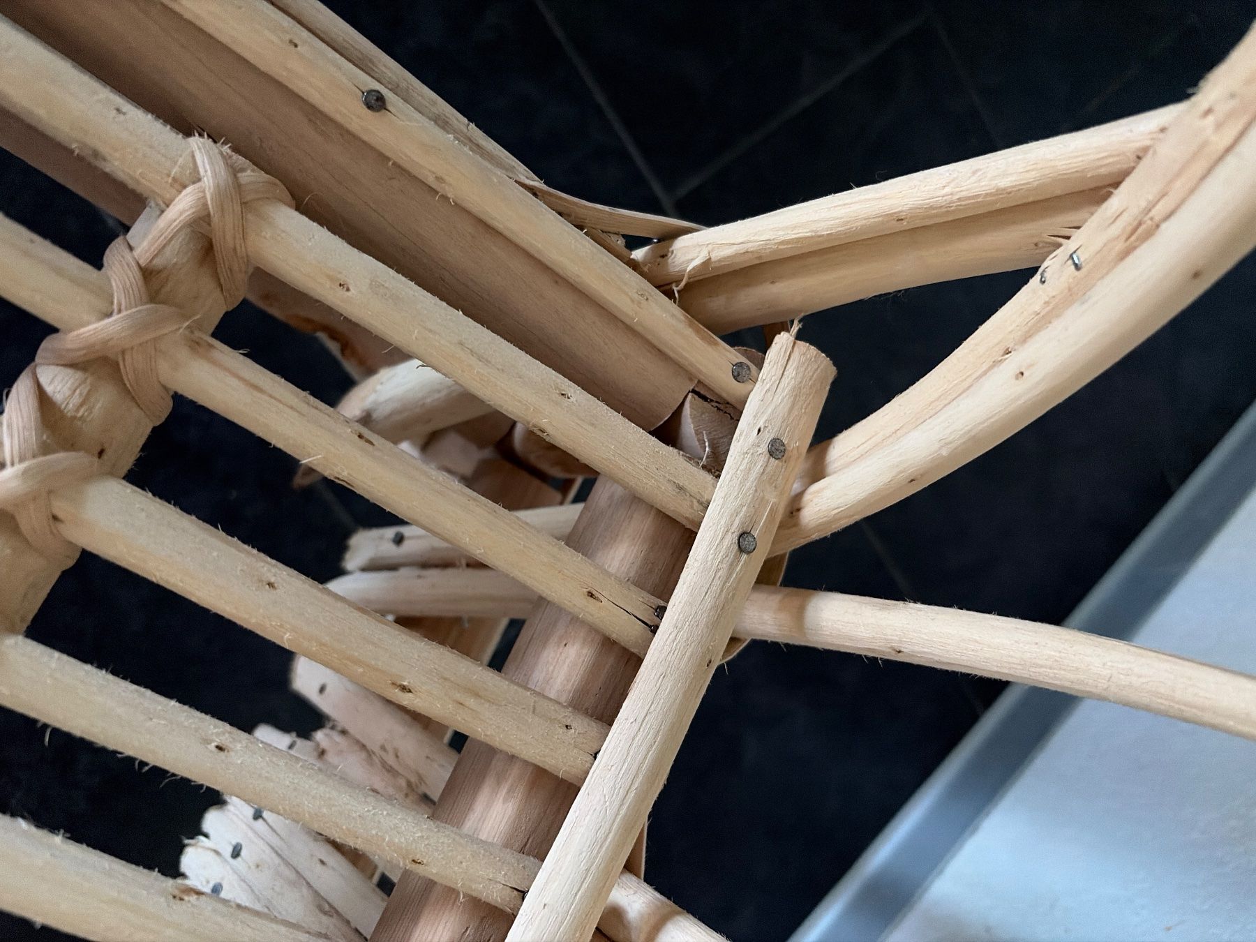 Sedie: 2 Holzstühle, Boho Stil – Usato da Bätterkinden venduto da oli_52b9 7