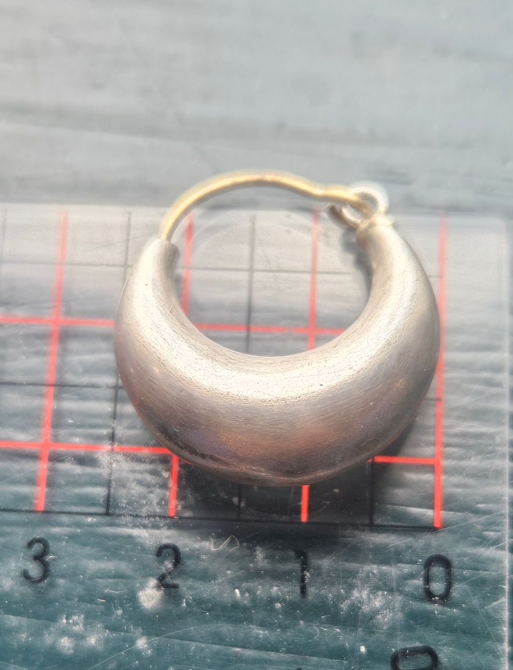 Ohrringe & -stecker: Ohrringe Creolen, versilbert – Gebraucht aus Vermes von Bergbiene 1