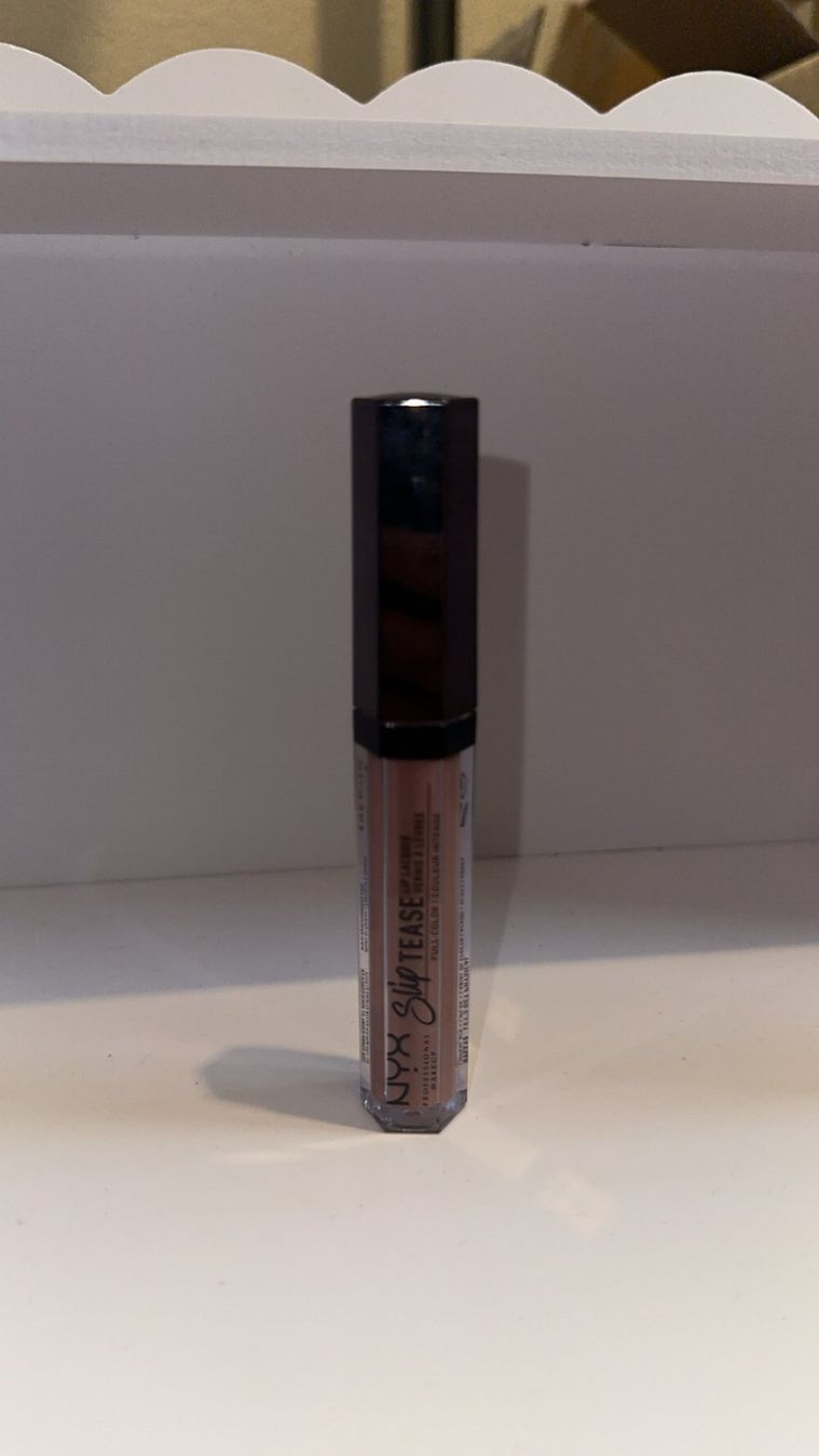 NYX Professional Makeup Make-up: NYX Slip Tease lip lacquer NR 12 – Nuovo e nell'imballaggio originale da Oftringen venduto da tola19