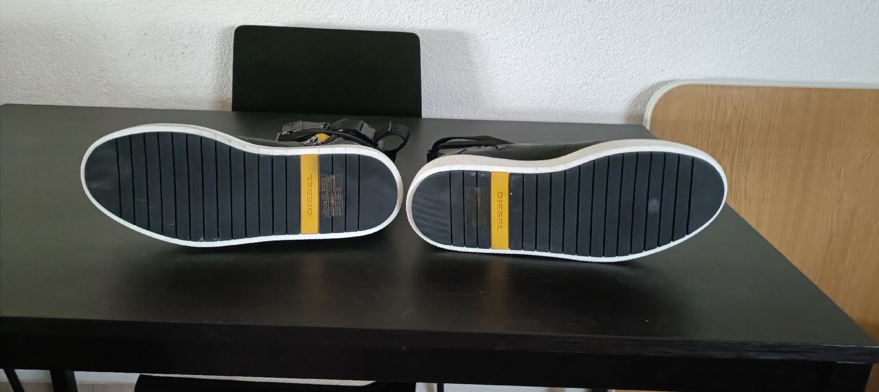 Diesel Scarpe da uomo: Neue Moderne Diesel schuhe – Nuovo (secondo la descrizione) da Embrach venduto da jos_b9jl 2