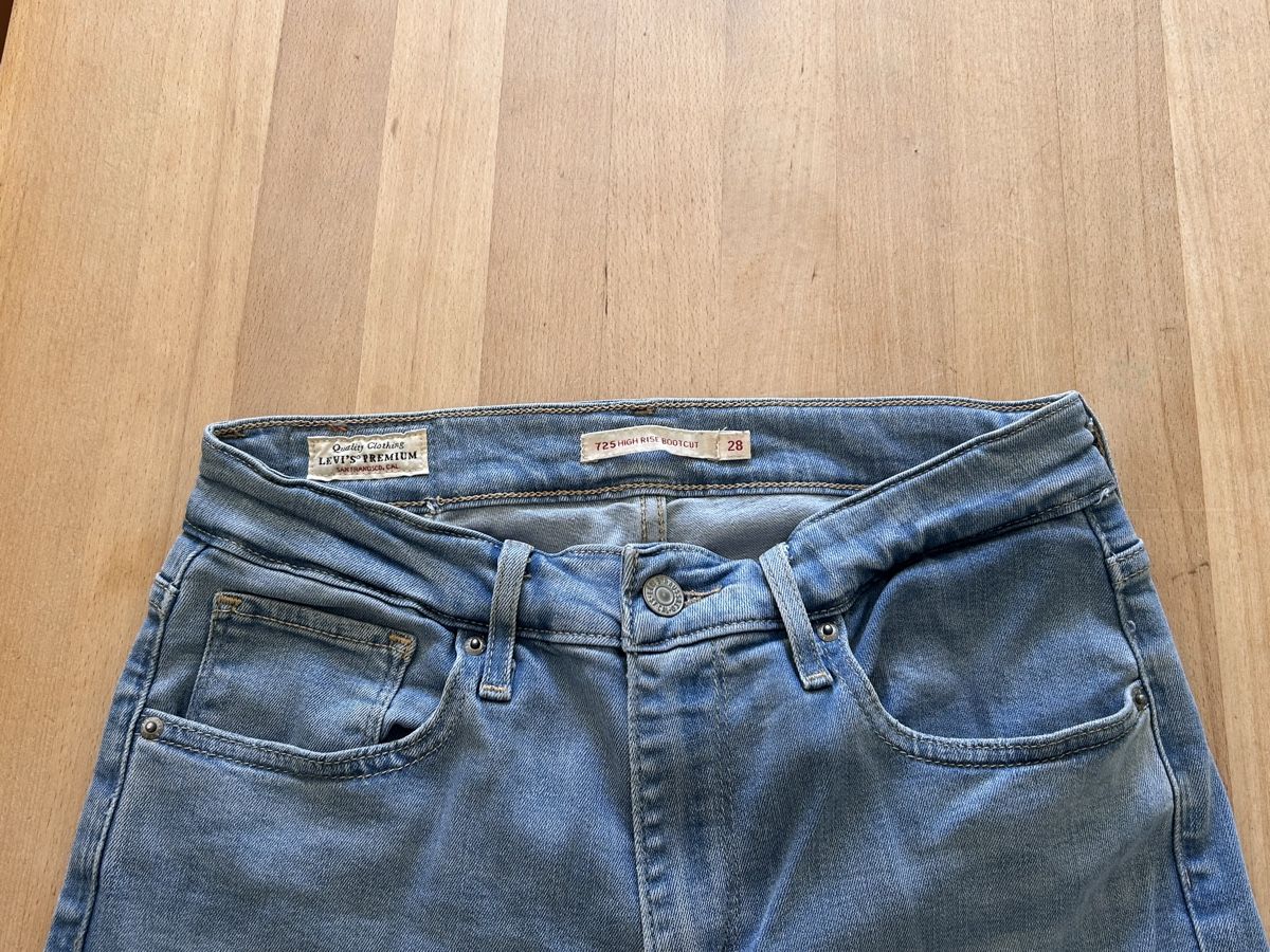 Levi's Jeans: Levis Jeans – Gebraucht aus Bern von liv_w6c6 1