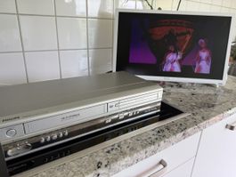 Philips DVD/VHS Kombigerät Hi-Fi Stereo Dolby Digital Top Zu