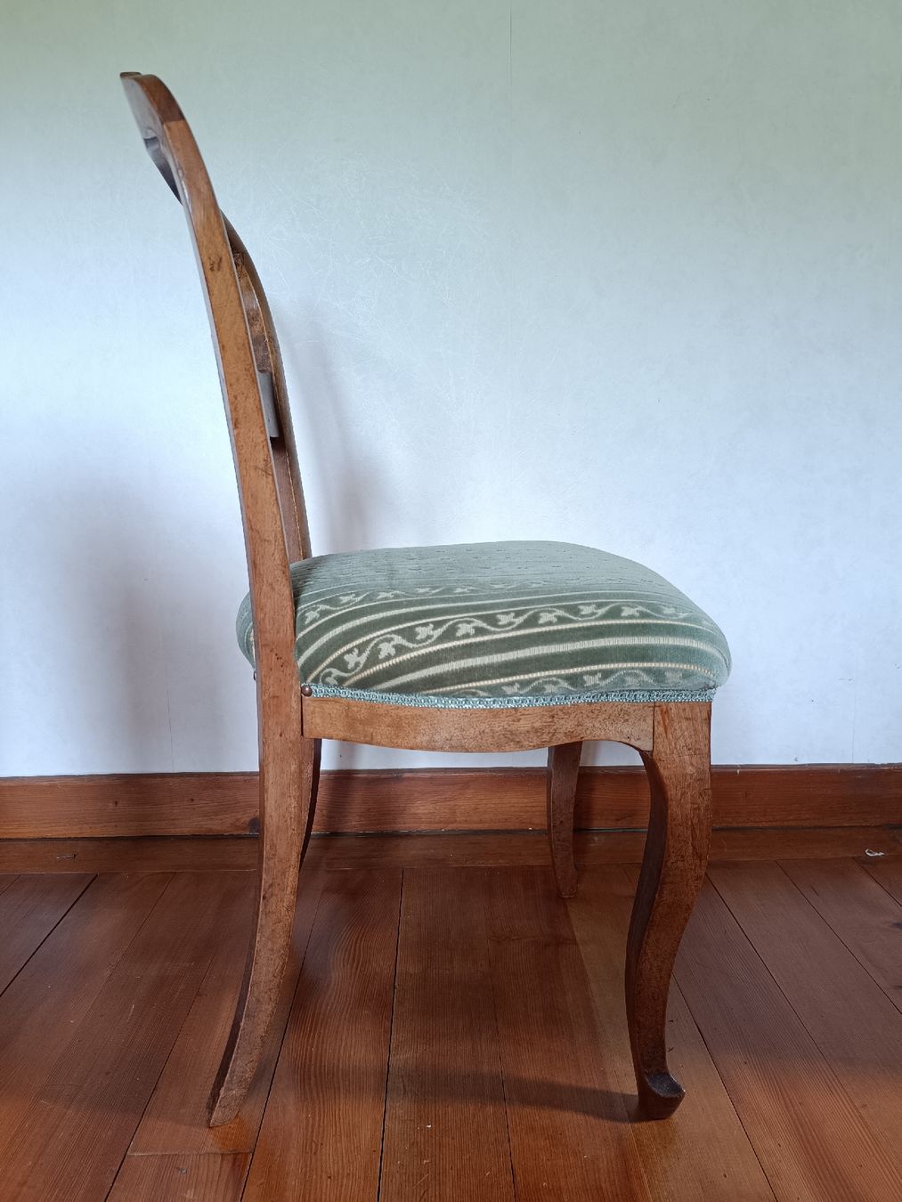 Stühle: Chaise ancienne – Gebraucht aus Cossonay-Ville von Aryann34 3