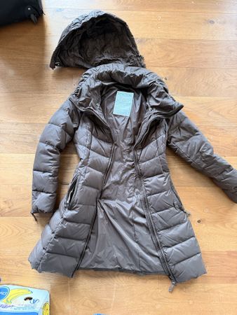 BENETTON Damen Daunenmantel Brau/Taupe mit Kapuze Gr. 36