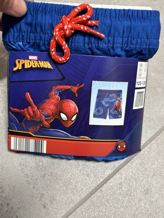 Short de bain Spiderman neuf, taille 122 - 128