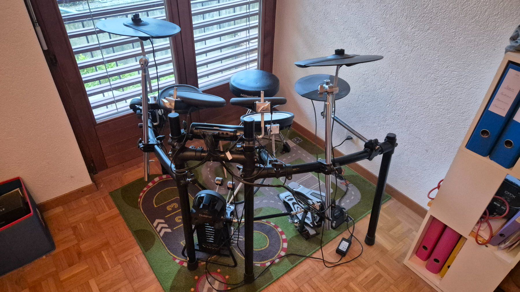 Strumenti musicali: Batterie électronique Roland TD-4 – Usato da Delémont venduto da hex_mc59