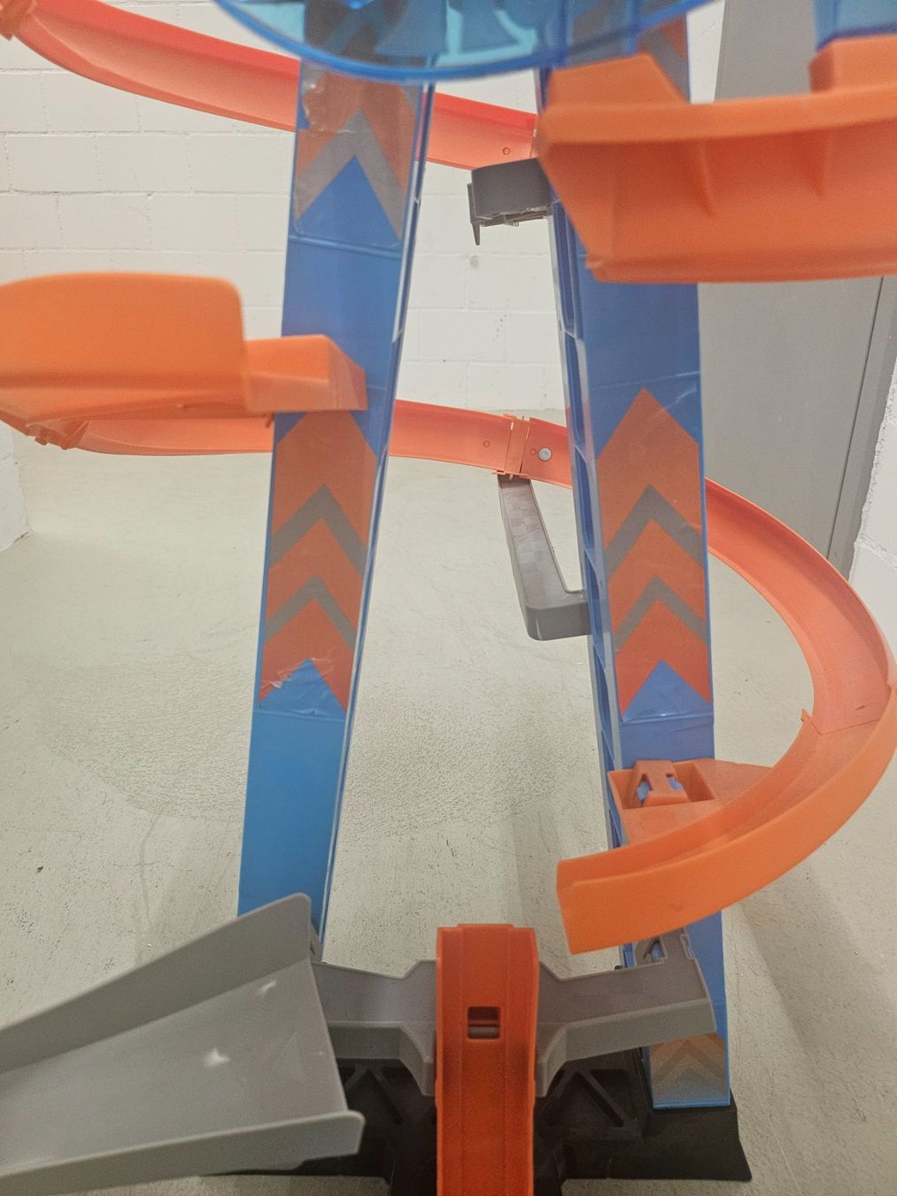 Hot Wheels Rennbahnen: Hot Wheels Sky Crash Tower – Gebraucht aus Zürich von Hardknock 5