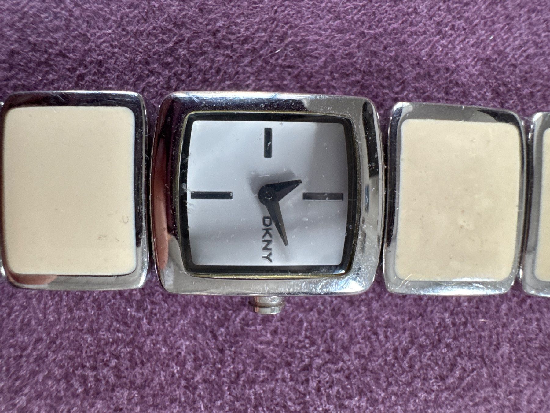 DKNY Orologi: DKNY Damenuhr – gebraucht – Usato da Oberdorf BL venduto da Misswhite 1